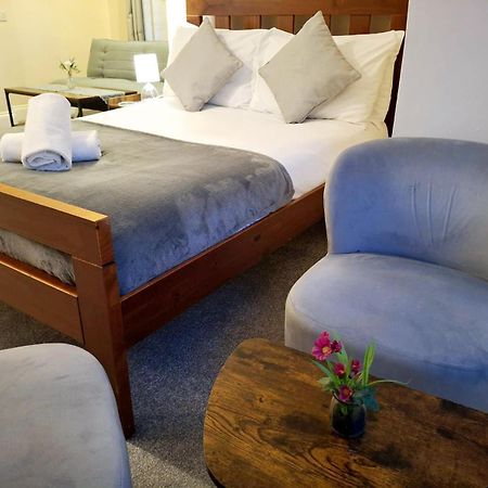 Inn By The Sea, Portsmouth - En Suite Rooms With Or Without Sea View, Onsite Ev 22Kw Портсмът Екстериор снимка