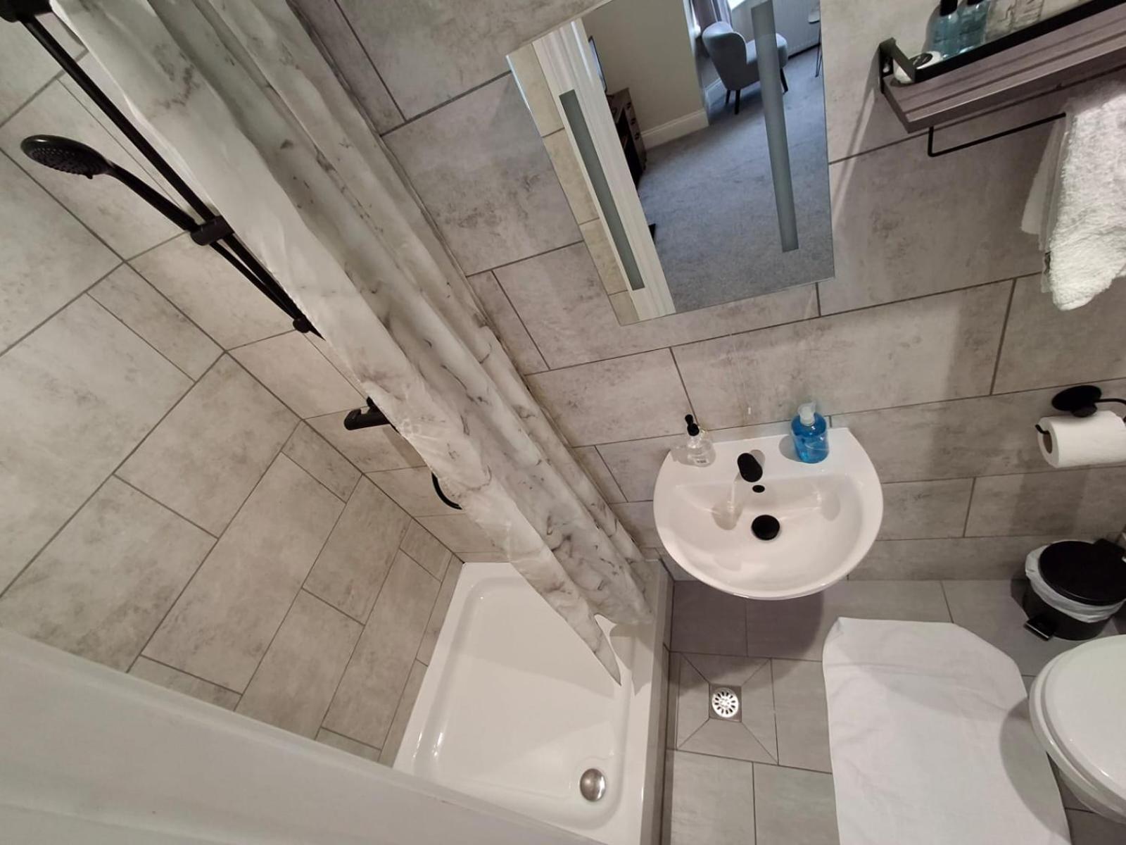Inn By The Sea, Portsmouth - En Suite Rooms With Or Without Sea View, Onsite Ev 22Kw Портсмът Екстериор снимка